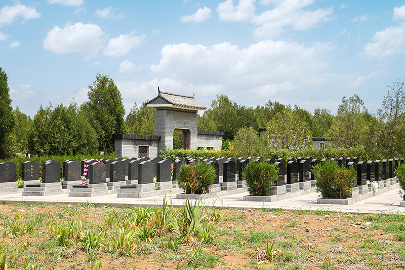 中华永久陵园电话：京南风水名园，安息追思的理想之选