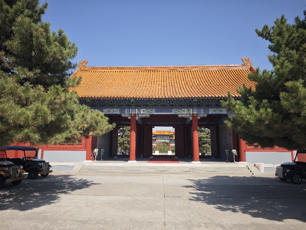 中华永久陵园：生命归宿的祥和福地（400 - 040 - 4090）